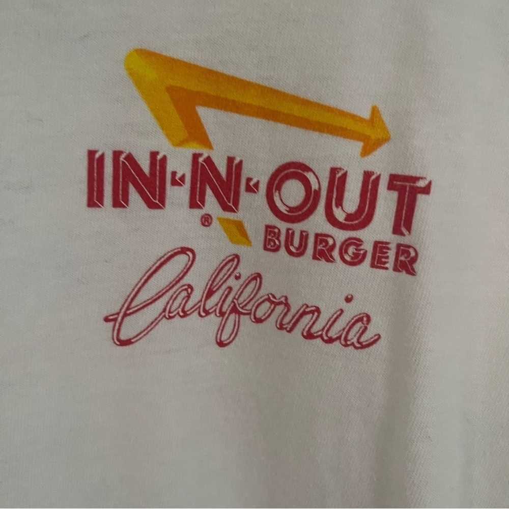In-N-Out Burger California Classic Car Graphic white T-Shirt Size small - Picture 5 of 9
